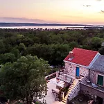 Stone House Goranova Kuca