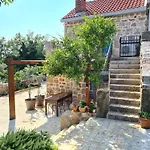 Stone House Goranova Kuca